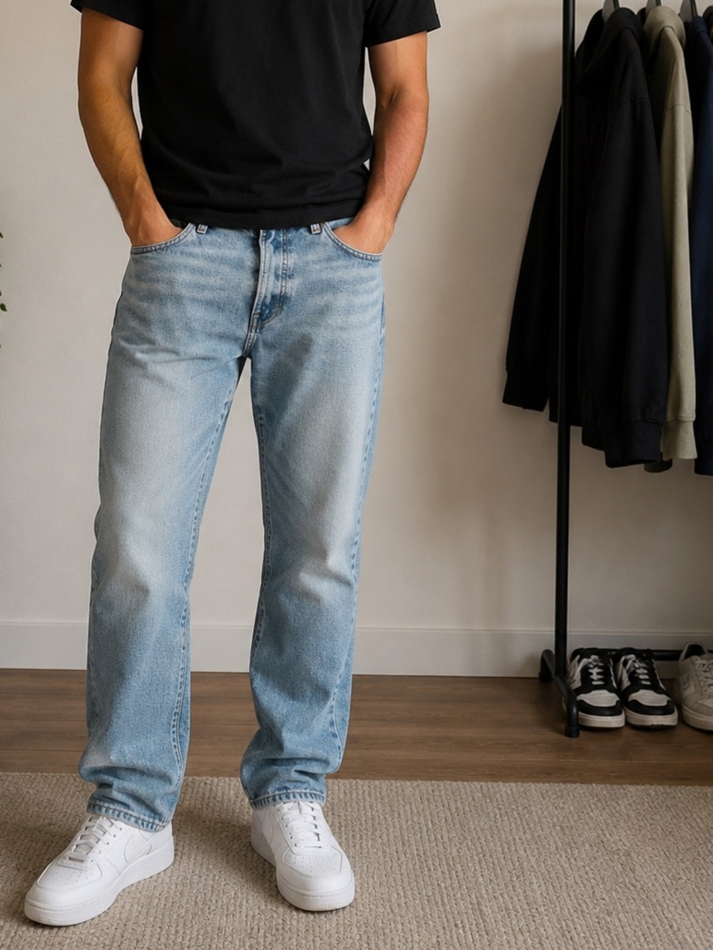Men’s Express Slim Fit Jeans Light Wash Size 31x32
